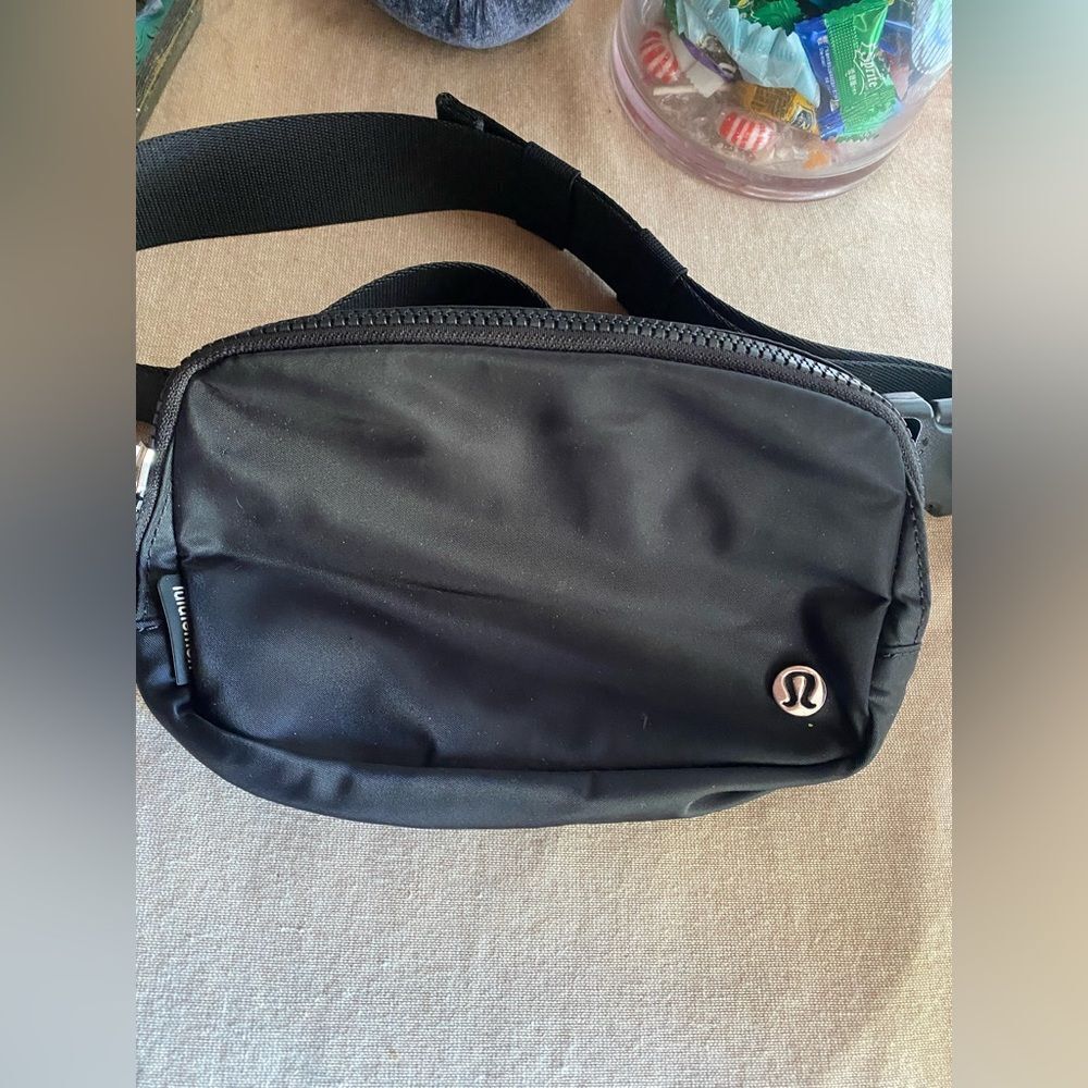 Lululemon Everywhere Women's Belt Bag Black